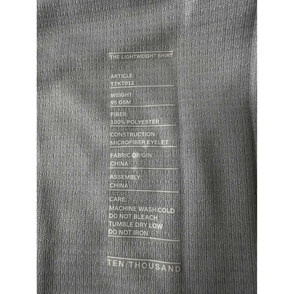 Ten Thousand Mens Lightweight Training Shirt Light Grey Size Medium NEW